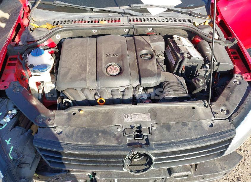Photo 10 of 2012 Volkswagen Jetta 2.5L SE (VIN 3VWBP7AJ5CM328386)