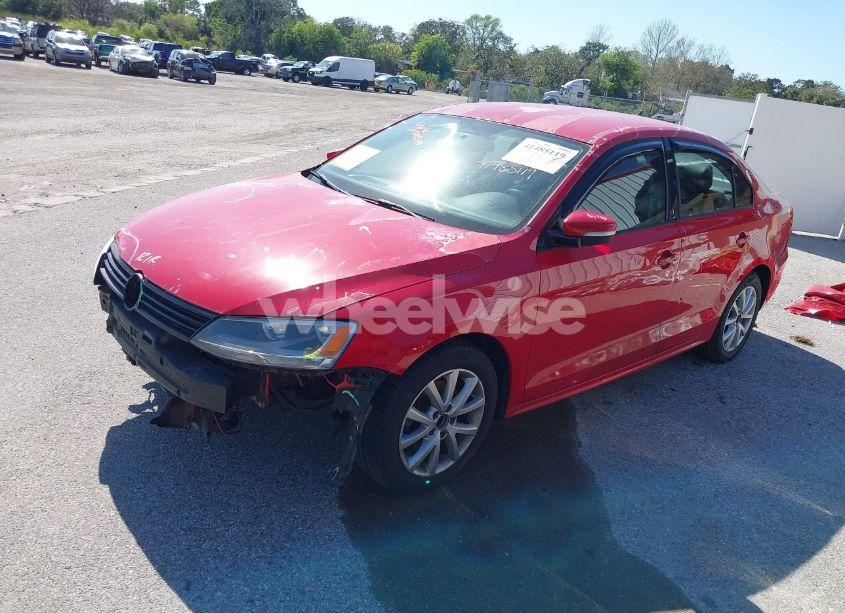 Photo 2 of 2012 Volkswagen Jetta 2.5L SE (VIN 3VWBP7AJ5CM328386)