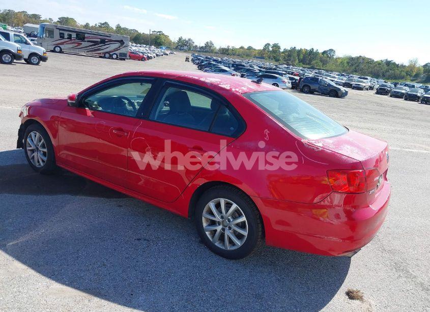 Photo 3 of 2012 Volkswagen Jetta 2.5L SE (VIN 3VWBP7AJ5CM328386)