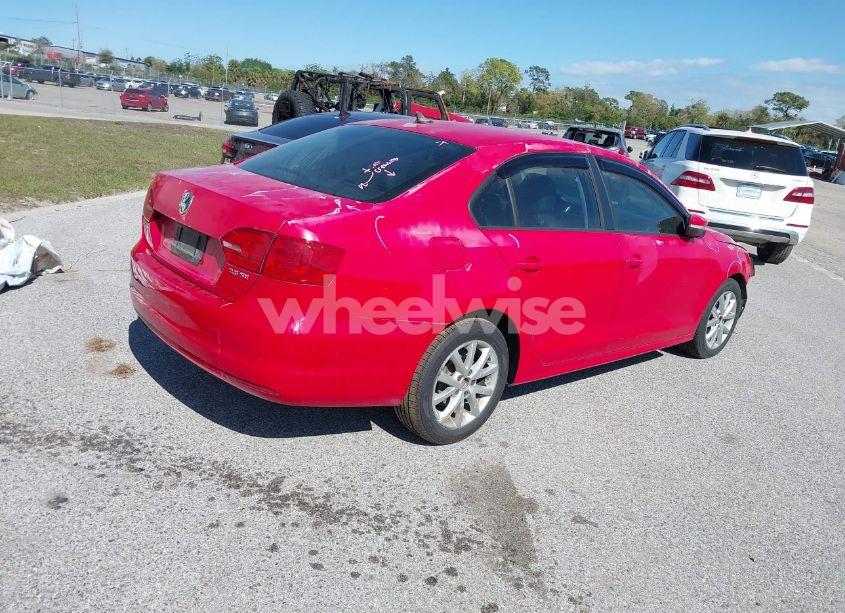 Photo 4 of 2012 Volkswagen Jetta 2.5L SE (VIN 3VWBP7AJ5CM328386)