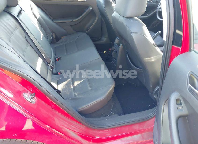 Photo 8 of 2012 Volkswagen Jetta 2.5L SE (VIN 3VWBP7AJ5CM328386)