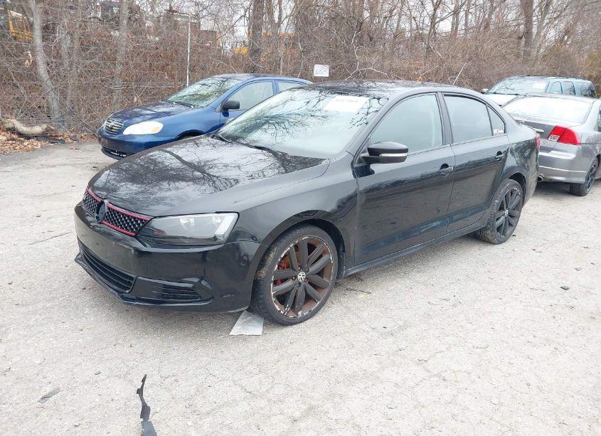 Photo 2 of 2012 Volkswagen Jetta 2.5L SE (VIN 3VWBP7AJ5CM427564)