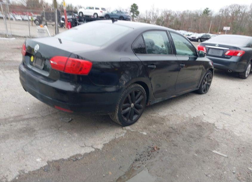 Photo 4 of 2012 Volkswagen Jetta 2.5L SE (VIN 3VWBP7AJ5CM427564)