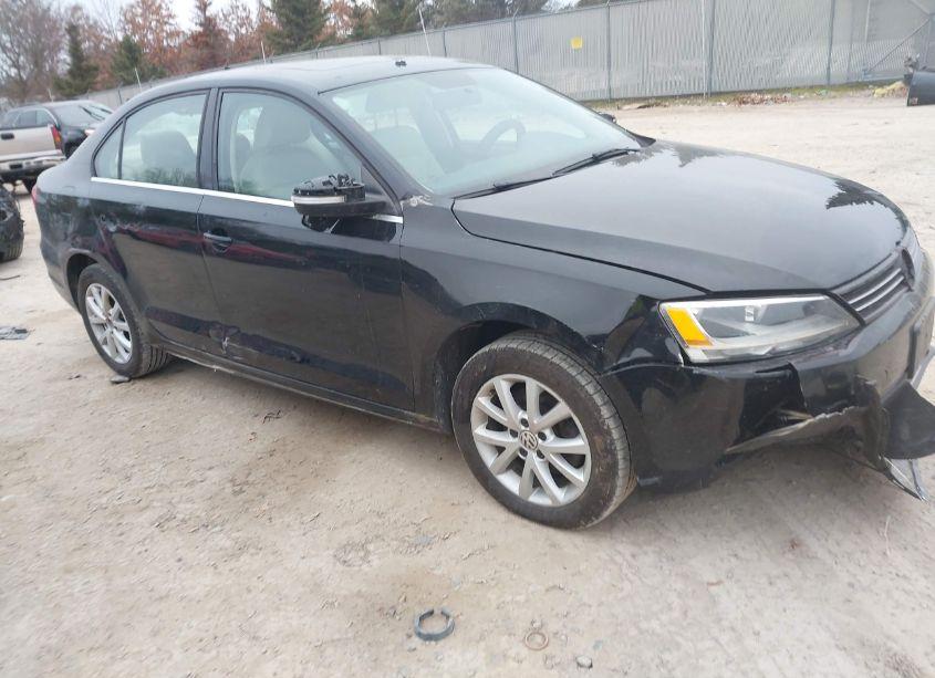 2013 Volkswagen Jetta 2.5L SE (VIN 3VWBP7AJ7DM445128) main photo