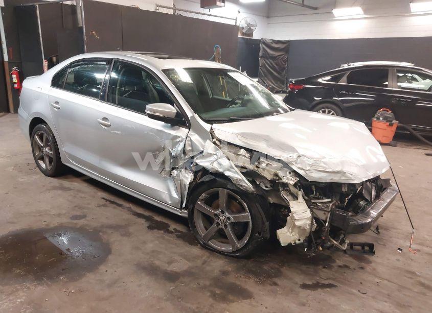2012 Volkswagen Jetta 2.5L SE (VIN 3VWBP7AJ9CM342419) main photo