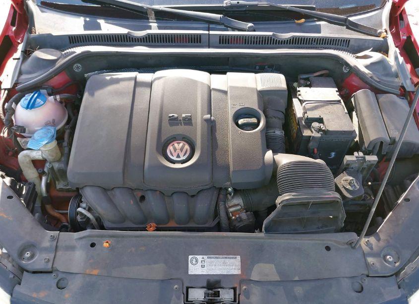 Photo 10 of 2011 Volkswagen Jetta 2.5L SE (VIN 3VWBX7AJ2BM099762)