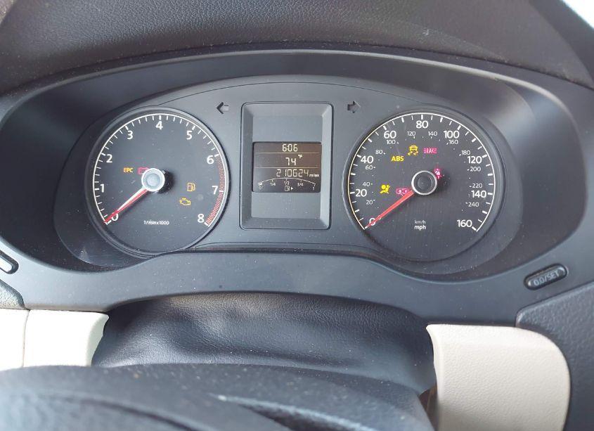 Photo 7 of 2011 Volkswagen Jetta 2.5L SE (VIN 3VWBX7AJ2BM099762)