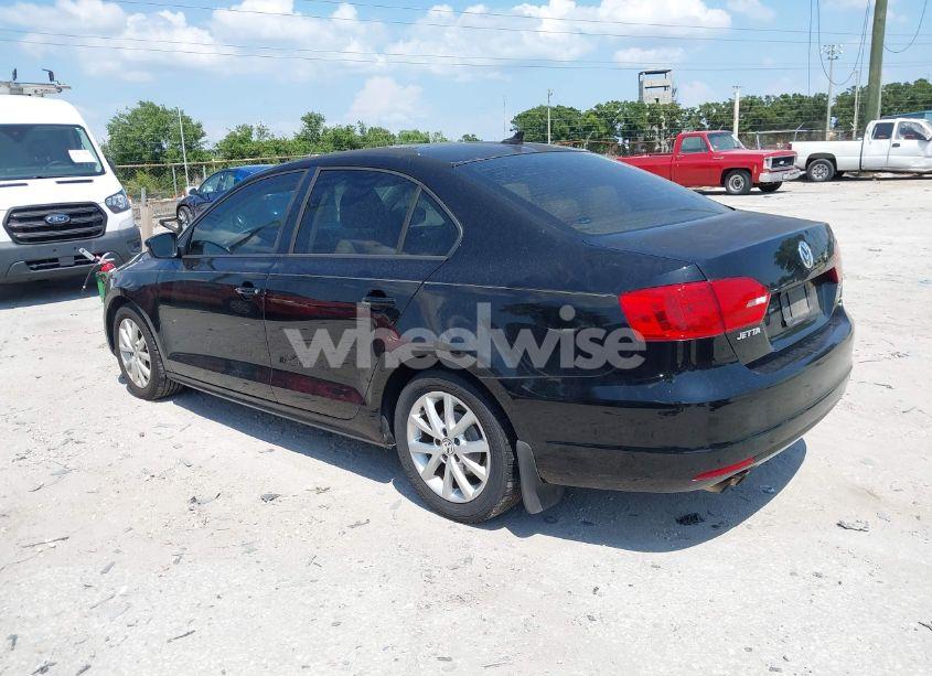 Photo 3 of 2012 Volkswagen Jetta 2.5L SE (VIN 3VWBX7AJ7CM028283)