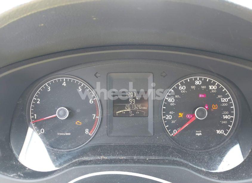 Photo 7 of 2011 Volkswagen Jetta 2.5L SE (VIN 3VWBX7AJ8BM309426)