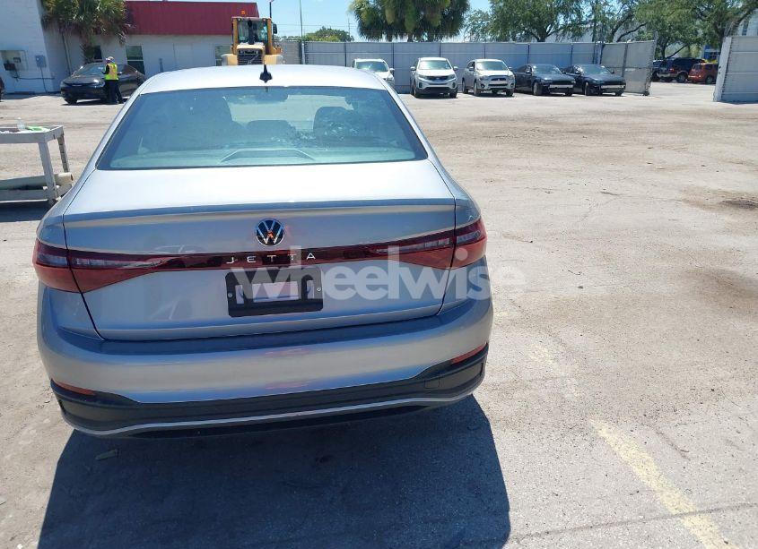 Photo 16 of 2025 Volkswagen Jetta 1.5T SPORT (VIN 3VWBX7BU1SM042655)