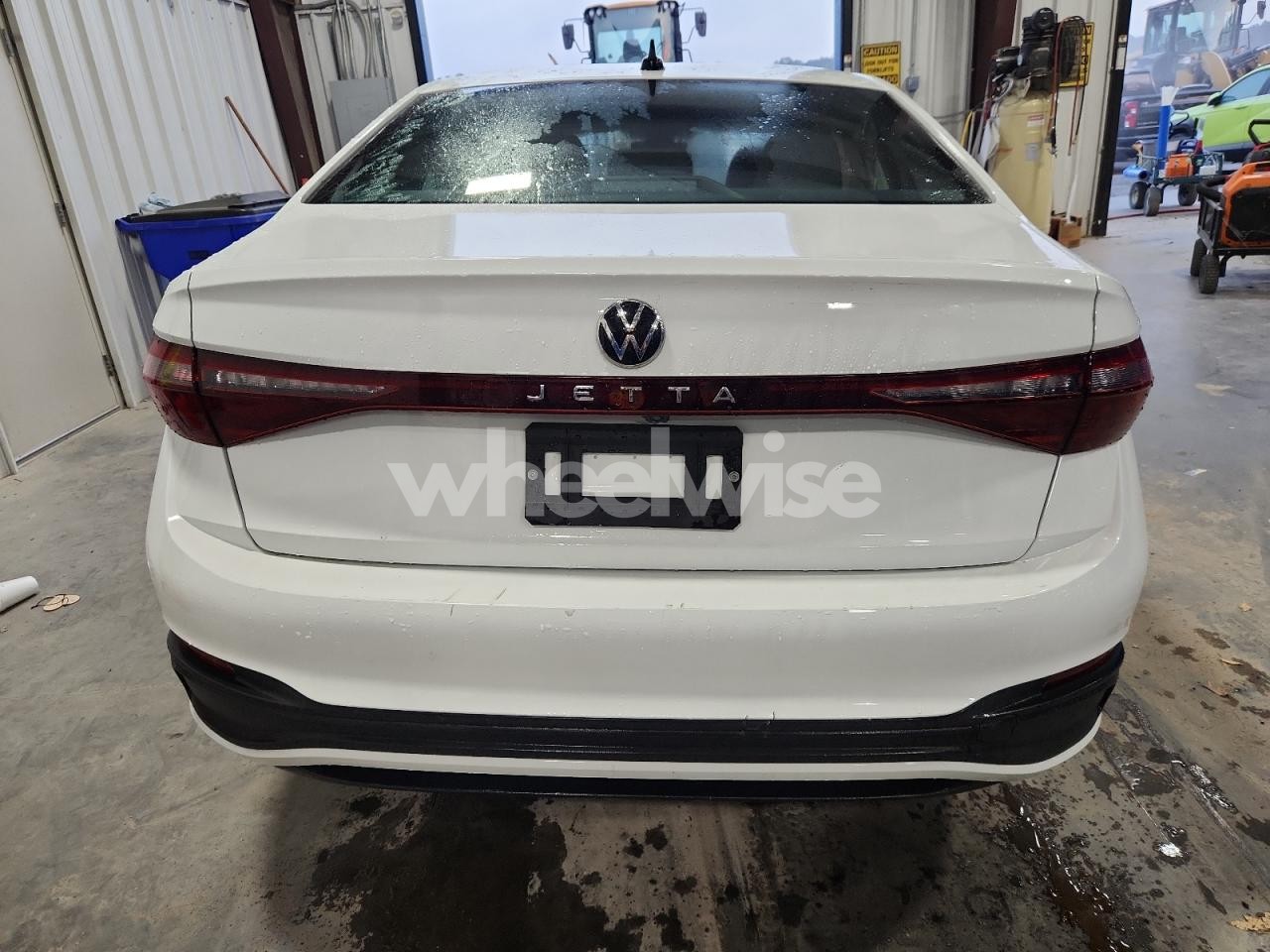 Photo 6 of 2025 VOLKSWAGEN JETTA SPORT (VIN 3VWBX7BU2SM083148)