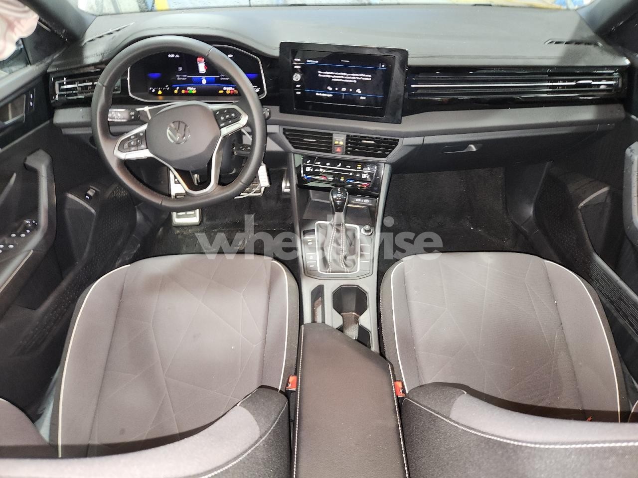 Photo 8 of 2025 VOLKSWAGEN JETTA SPORT (VIN 3VWBX7BU2SM083148)