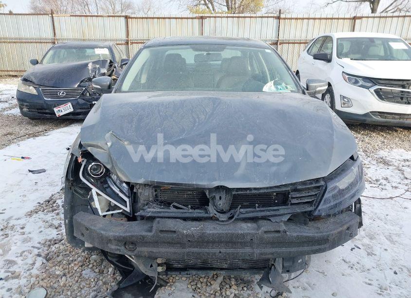 Photo 12 of 2011 Volkswagen Jetta 2.5L SE (VIN 3VWBZ7AJ0BM399343)