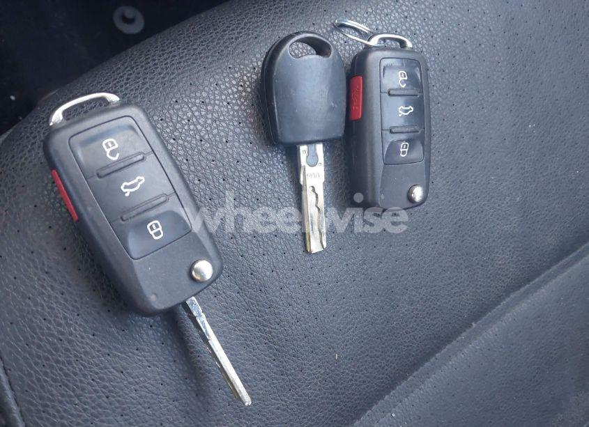 Photo 11 of 2011 Volkswagen Jetta 2.5L SE (VIN 3VWBZ7AJ2BM326488)