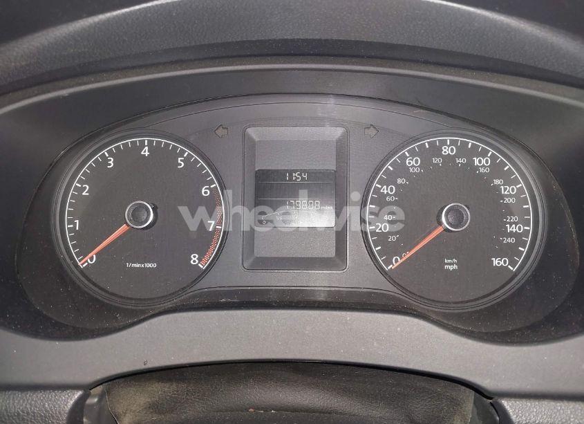 Photo 7 of 2011 Volkswagen Jetta 2.5L SE (VIN 3VWBZ7AJ2BM326488)