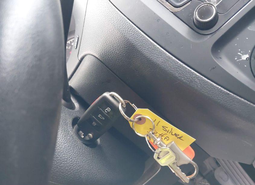 Photo 11 of 2011 Volkswagen Jetta 2.5L SE (VIN 3VWBZ7AJ2BM326491)