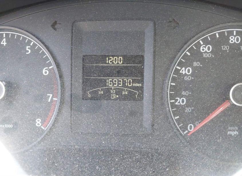 Photo 7 of 2011 Volkswagen Jetta 2.5L SE (VIN 3VWBZ7AJ4BM322846)