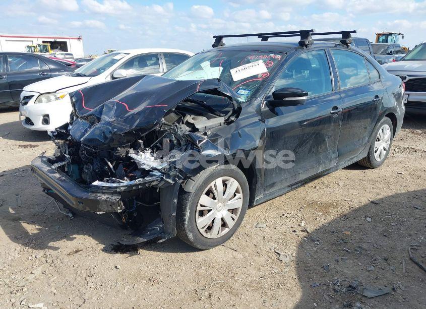 Photo 2 of 2011 Volkswagen Jetta 2.5L SE (VIN 3VWBZ7AJ5BM351210)