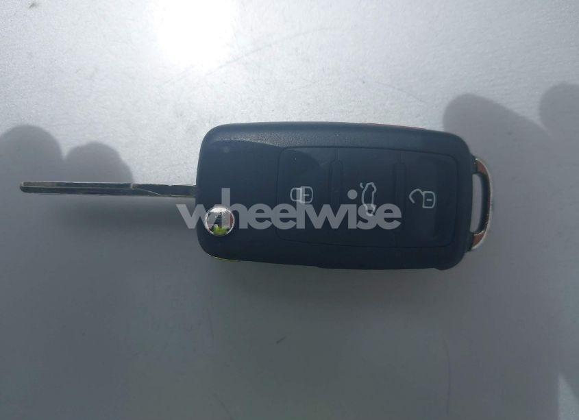 Photo 11 of 2011 Volkswagen Jetta 2.5L SE (VIN 3VWBZ7AJ5BM396034)