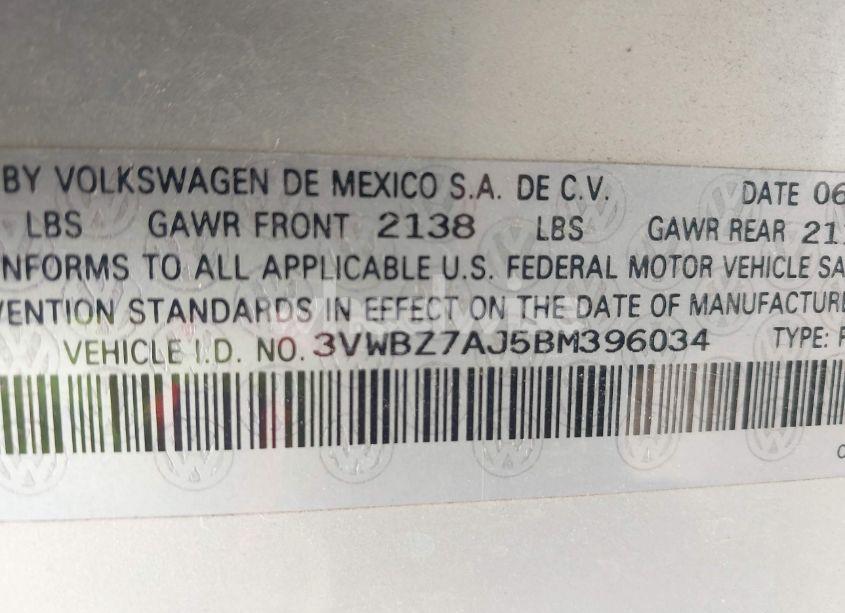 Photo 9 of 2011 Volkswagen Jetta 2.5L SE (VIN 3VWBZ7AJ5BM396034)