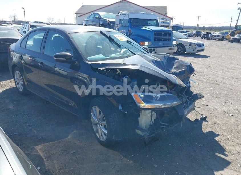 2011 Volkswagen Jetta 2.5L SE (VIN 3VWBZ7AJ9BM084069) main photo