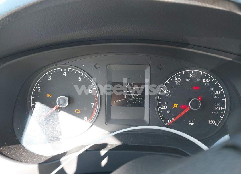 Photo 7 of 2011 Volkswagen Jetta 2.5L SE (VIN 3VWBZ7AJ9BM084069)