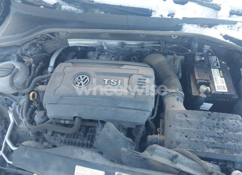 Photo 10 of 2017 Volkswagen Golf SPORTWAGEN TSI S (VIN 3VWC17AU0HM502498)