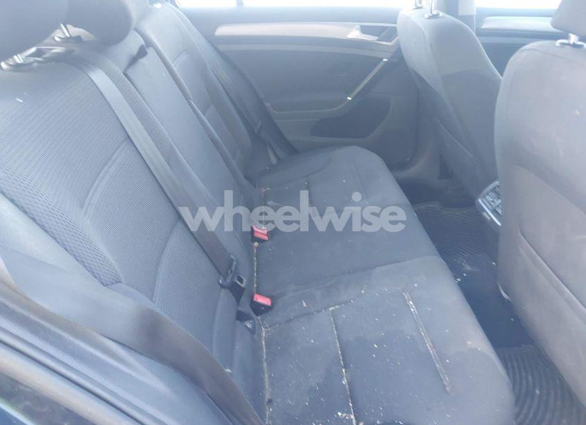 Photo 8 of 2017 Volkswagen Golf SPORTWAGEN TSI S (VIN 3VWC17AU0HM502498)