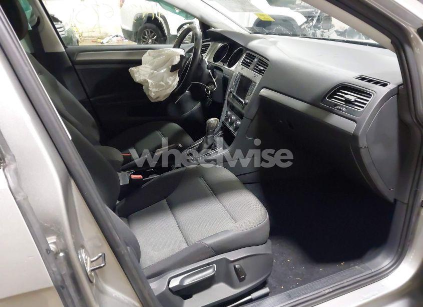 Photo 5 of 2016 Volkswagen Golf SPORTWAGEN TSI S 4-DOOR (VIN 3VWC17AU1GM513489)