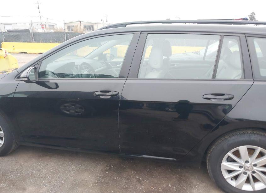 Photo 15 of 2015 Volkswagen Golf SPORTWAGEN TSI S 4-DOOR (VIN 3VWC17AU2FM519977)