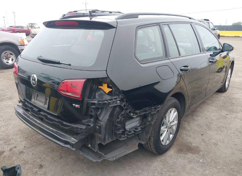 Photo 4 of 2015 Volkswagen Golf SPORTWAGEN TSI S 4-DOOR (VIN 3VWC17AU2FM519977)