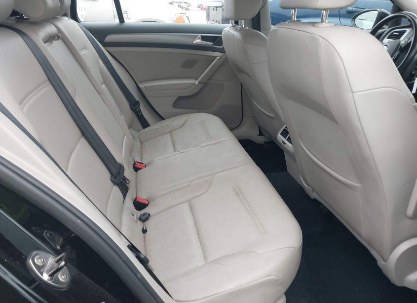 Photo 8 of 2015 Volkswagen Golf SPORTWAGEN TSI S 4-DOOR (VIN 3VWC17AU2FM519977)