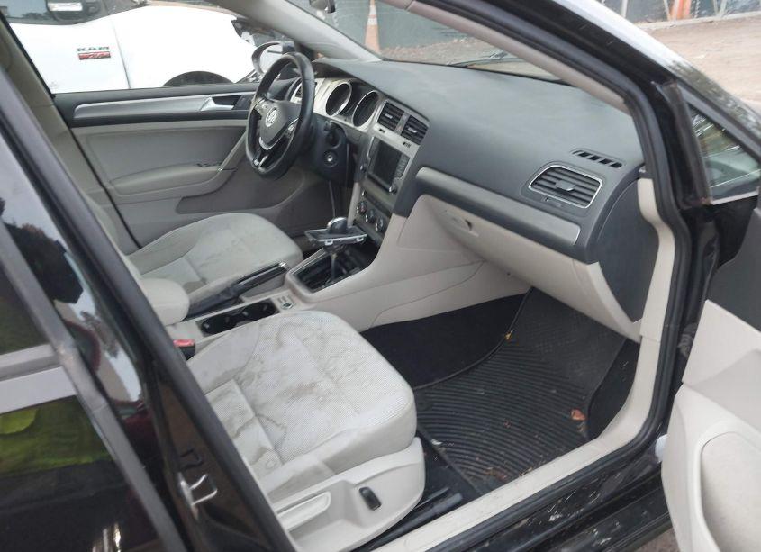 Photo 5 of 2016 Volkswagen Golf SPORTWAGEN TSI S 4-DOOR (VIN 3VWC17AU2GM517888)