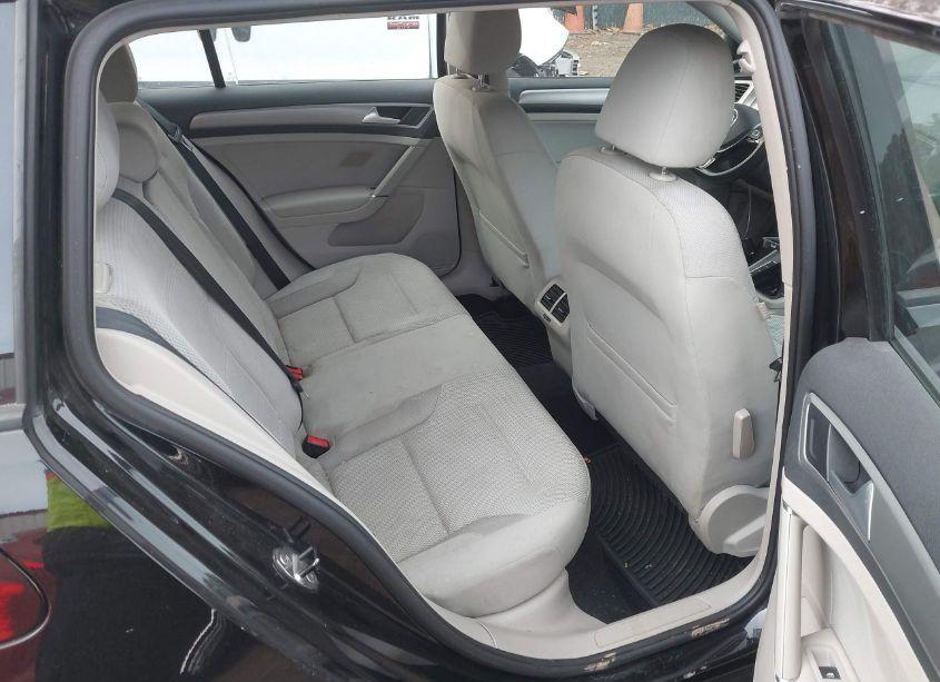 Photo 8 of 2016 Volkswagen Golf SPORTWAGEN TSI S 4-DOOR (VIN 3VWC17AU2GM517888)