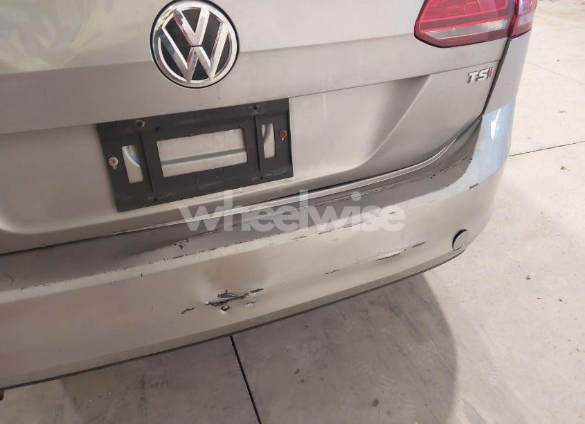 Photo 18 of 2017 Volkswagen Golf SPORTWAGEN TSI S (VIN 3VWC17AU2HM504320)