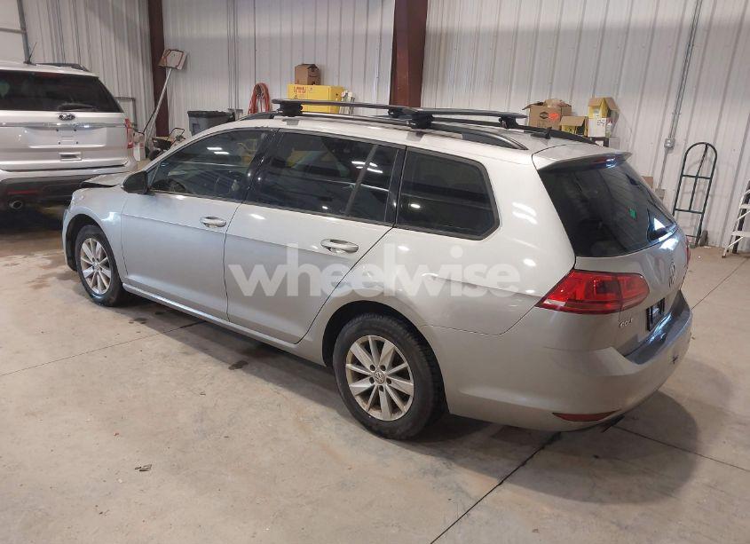Photo 3 of 2017 Volkswagen Golf SPORTWAGEN TSI S (VIN 3VWC17AU2HM504320)