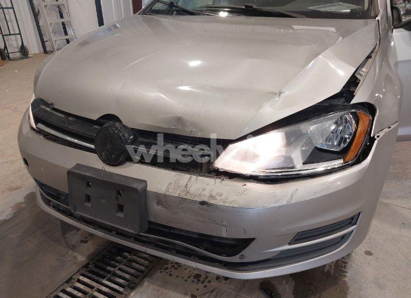 Photo 6 of 2017 Volkswagen Golf SPORTWAGEN TSI S (VIN 3VWC17AU2HM504320)