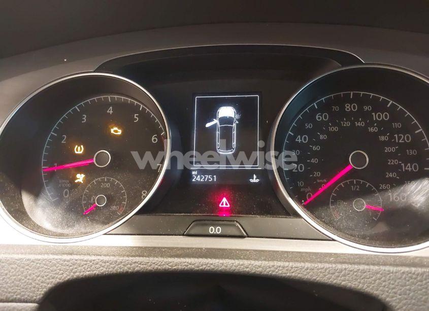 Photo 7 of 2017 Volkswagen Golf SPORTWAGEN TSI S (VIN 3VWC17AU2HM504320)