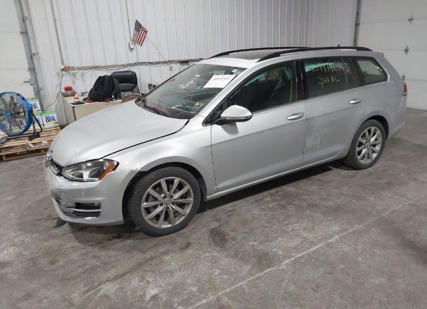 Photo 2 of 2016 Volkswagen Golf SPORTWAGEN TSI SE 4-DOOR (VIN 3VWC17AU3GM503451)