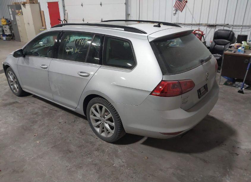 Photo 3 of 2016 Volkswagen Golf SPORTWAGEN TSI SE 4-DOOR (VIN 3VWC17AU3GM503451)