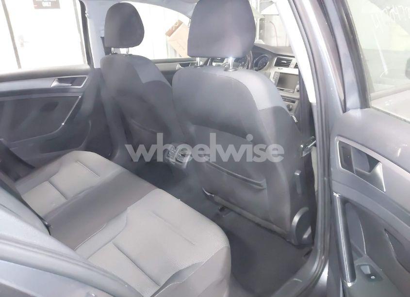 Photo 8 of 2016 Volkswagen Golf SPORTWAGEN TSI S 4-DOOR (VIN 3VWC17AU3GM508309)