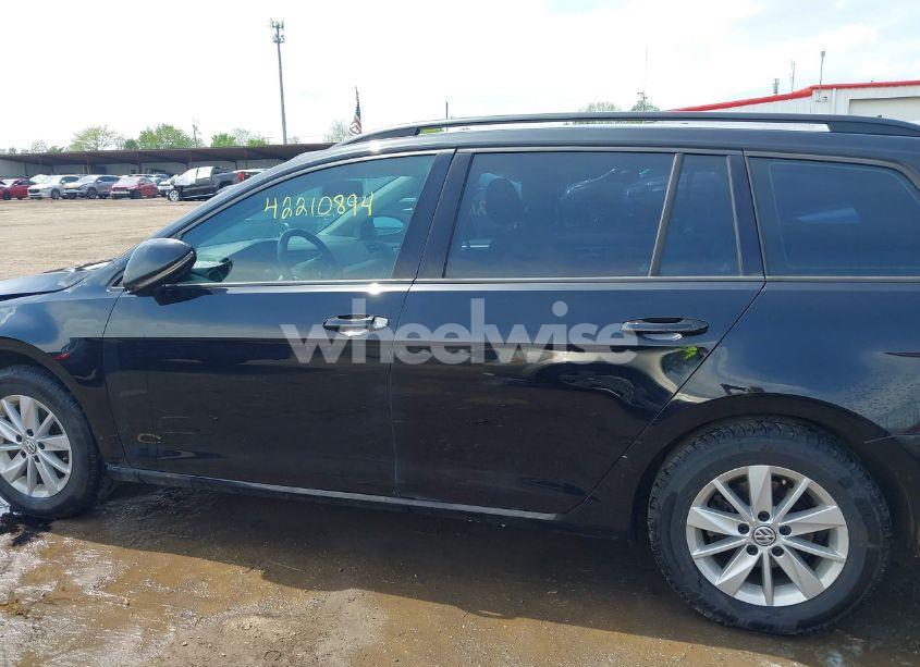 Photo 15 of 2016 Volkswagen Golf SPORTWAGEN TSI S 4-DOOR (VIN 3VWC17AU3GM512022)