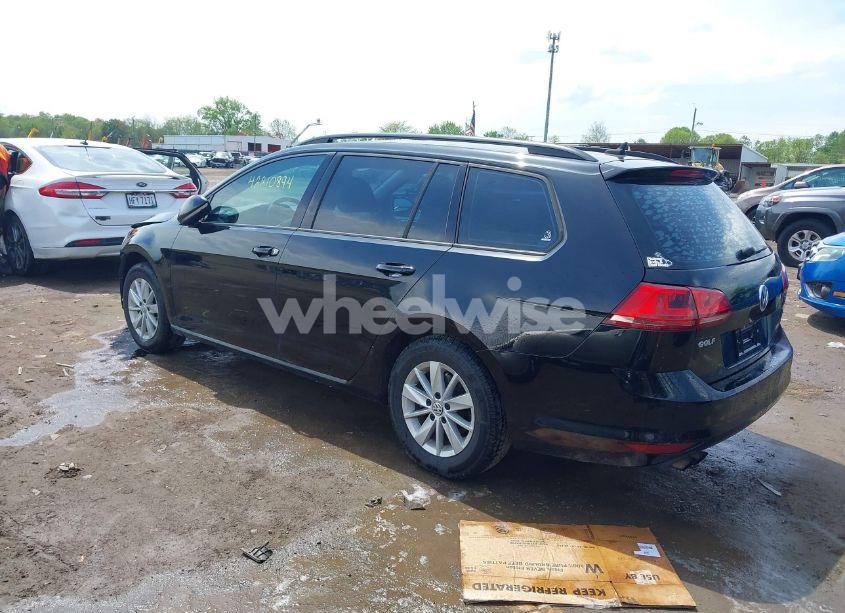 Photo 3 of 2016 Volkswagen Golf SPORTWAGEN TSI S 4-DOOR (VIN 3VWC17AU3GM512022)