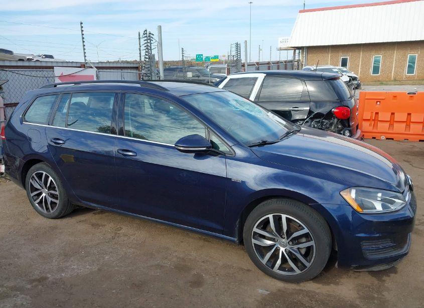 Photo 13 of 2016 Volkswagen Golf SPORTWAGEN TSI LIMITED EDITION (VIN 3VWC17AU3GM519696)