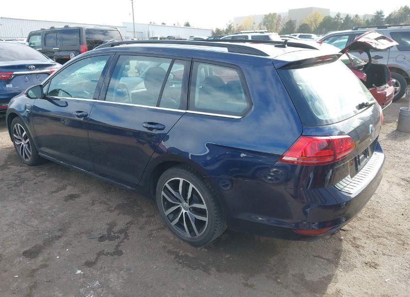 Photo 3 of 2016 Volkswagen Golf SPORTWAGEN TSI LIMITED EDITION (VIN 3VWC17AU3GM519696)