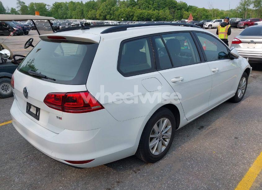 Photo 4 of 2016 Volkswagen Golf SPORTWAGEN TSI S 4-DOOR (VIN 3VWC17AU4GM514636)