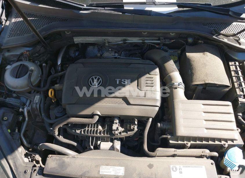 Photo 10 of 2017 Volkswagen Golf SPORTWAGEN TSI S/TSI SE/TSI SEL (VIN 3VWC17AU6HM501548)
