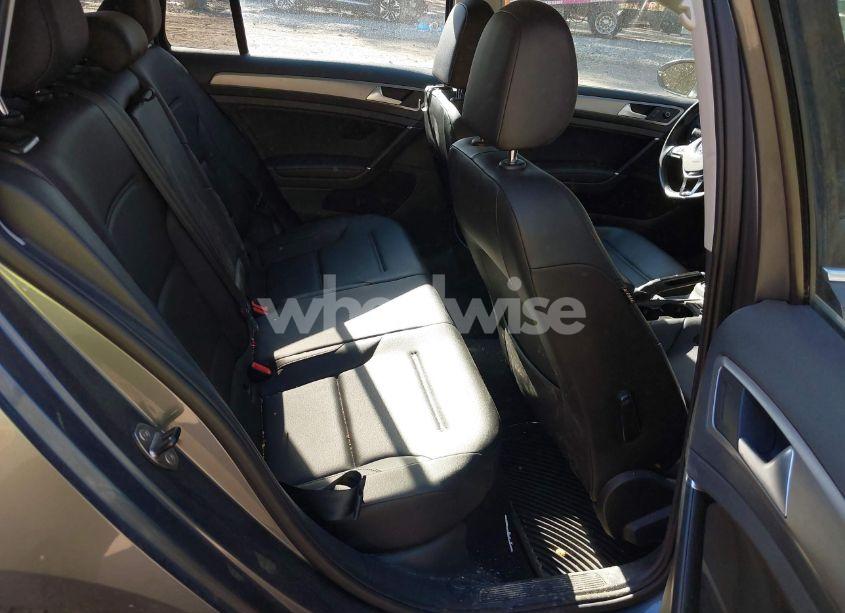 Photo 8 of 2017 Volkswagen Golf SPORTWAGEN TSI S/TSI SE/TSI SEL (VIN 3VWC17AU6HM501548)