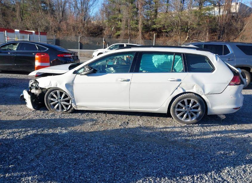 Photo 14 of 2016 Volkswagen Golf SPORTWAGEN TSI LIMITED EDITION/TSI S 4-DOOR/TSI SE 4-DOOR/TSI SEL 4-DOOR (VIN 3VWC17AU7GM513464)