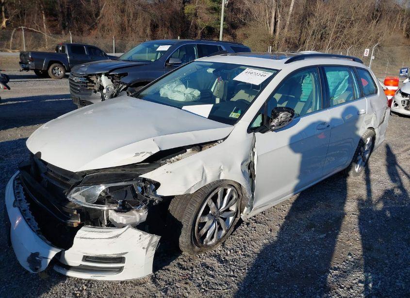 Photo 2 of 2016 Volkswagen Golf SPORTWAGEN TSI LIMITED EDITION/TSI S 4-DOOR/TSI SE 4-DOOR/TSI SEL 4-DOOR (VIN 3VWC17AU7GM513464)